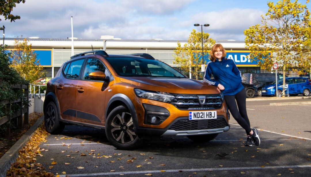 Automobile Dacia visual data 3