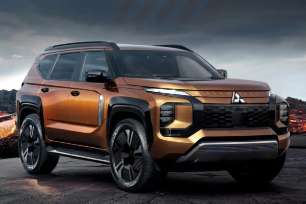 2027 Mitsubishi Pajero